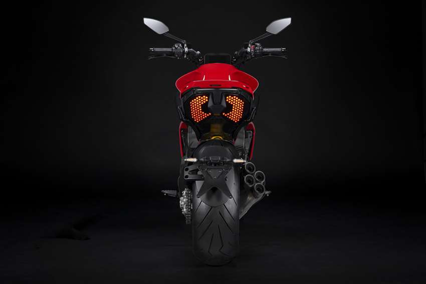 2023 Ducati Diavel V4 unleashed, 168hp, 128 Nm 1535626