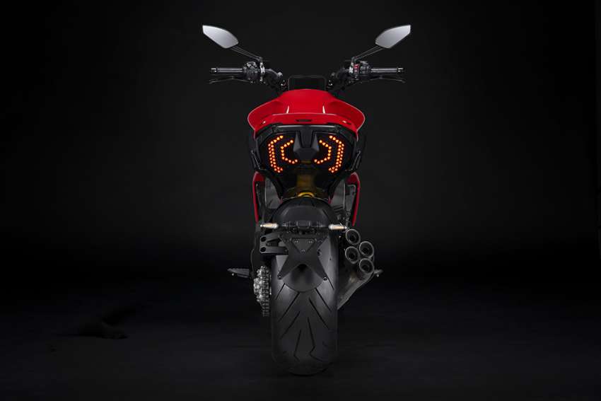 2023 Ducati Diavel V4 unleashed, 168hp, 128 Nm 1535627