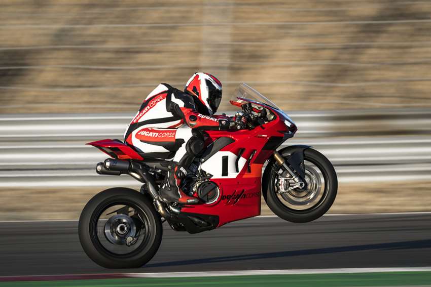 2023 Ducati Panigale V4R – 240 hp, 16,500 redline 1528762