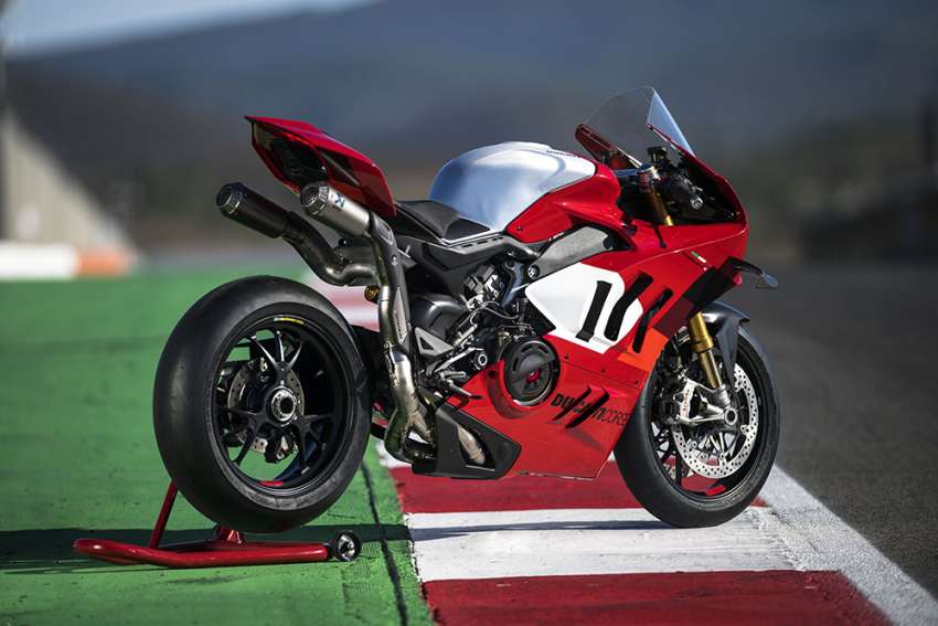 2023 Ducati Panigale V4R – 240 hp, 16,500 redline 1528765