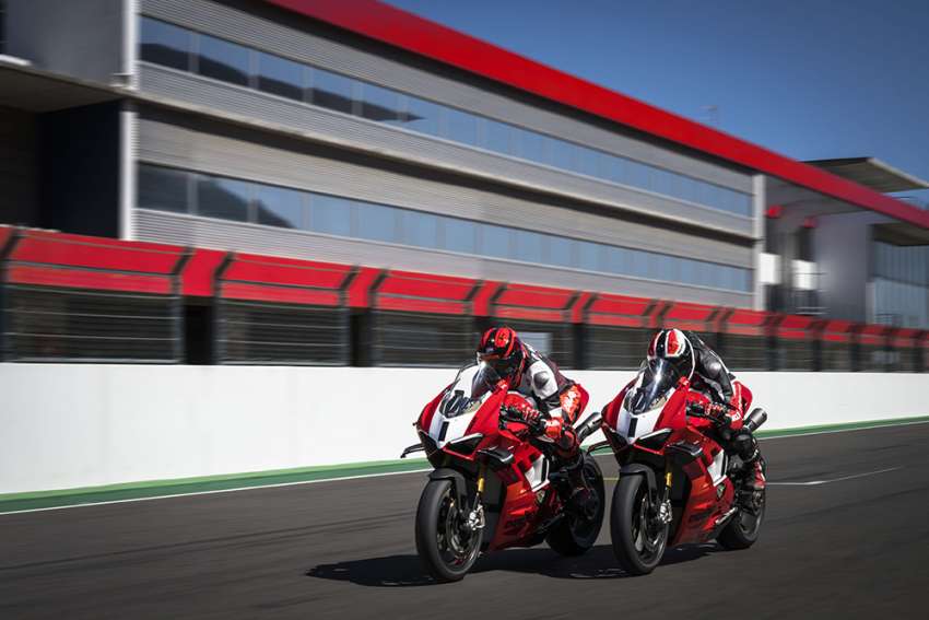 2023 Ducati Panigale V4R – 240 hp, 16,500 redline 1528773