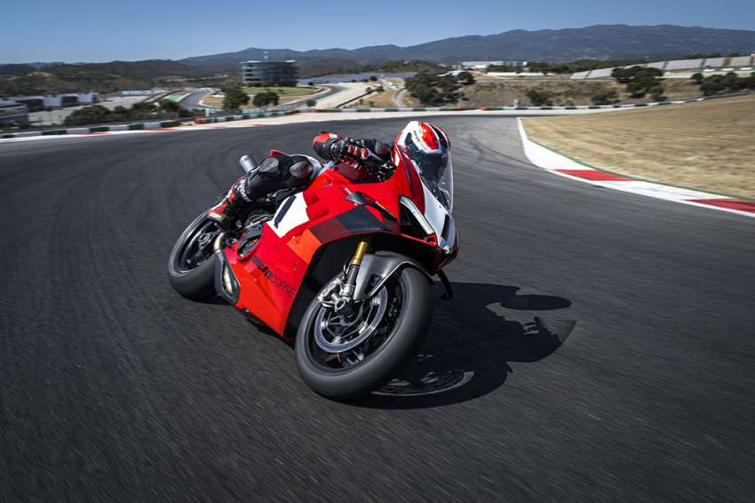 2023 Ducati Panigale V4R – 240 hp, 16,500 redline 1528776