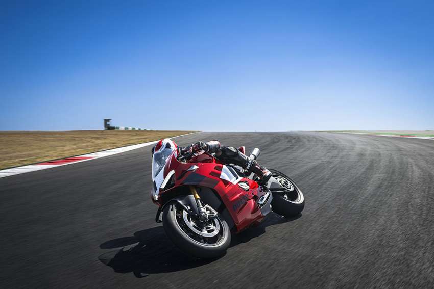 2023 Ducati Panigale V4R – 240 hp, 16,500 redline 1528777