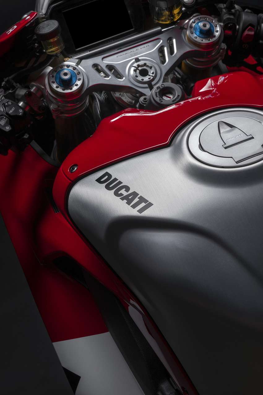 2023 Ducati Panigale V4R – 240 hp, 16,500 redline 1528688