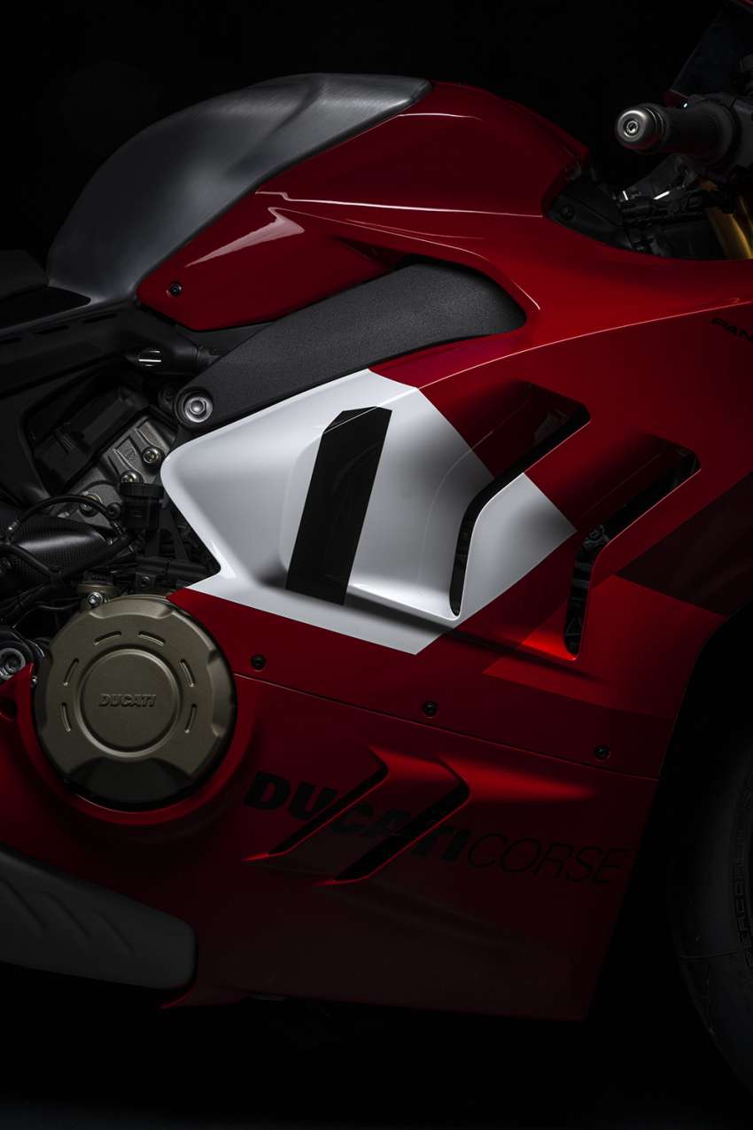 2023 Ducati Panigale V4R – 240 hp, 16,500 redline 1528691
