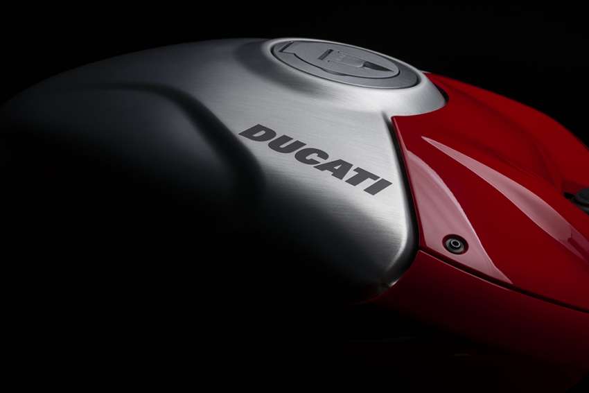 2023 Ducati Panigale V4R – 240 hp, 16,500 redline 1528710