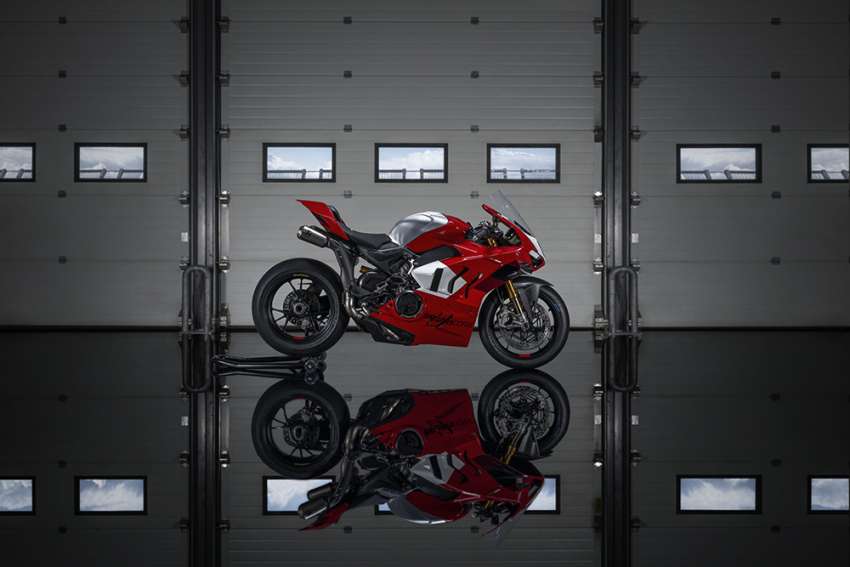 2023 Ducati Panigale V4R – 240 hp, 16,500 redline 1528713