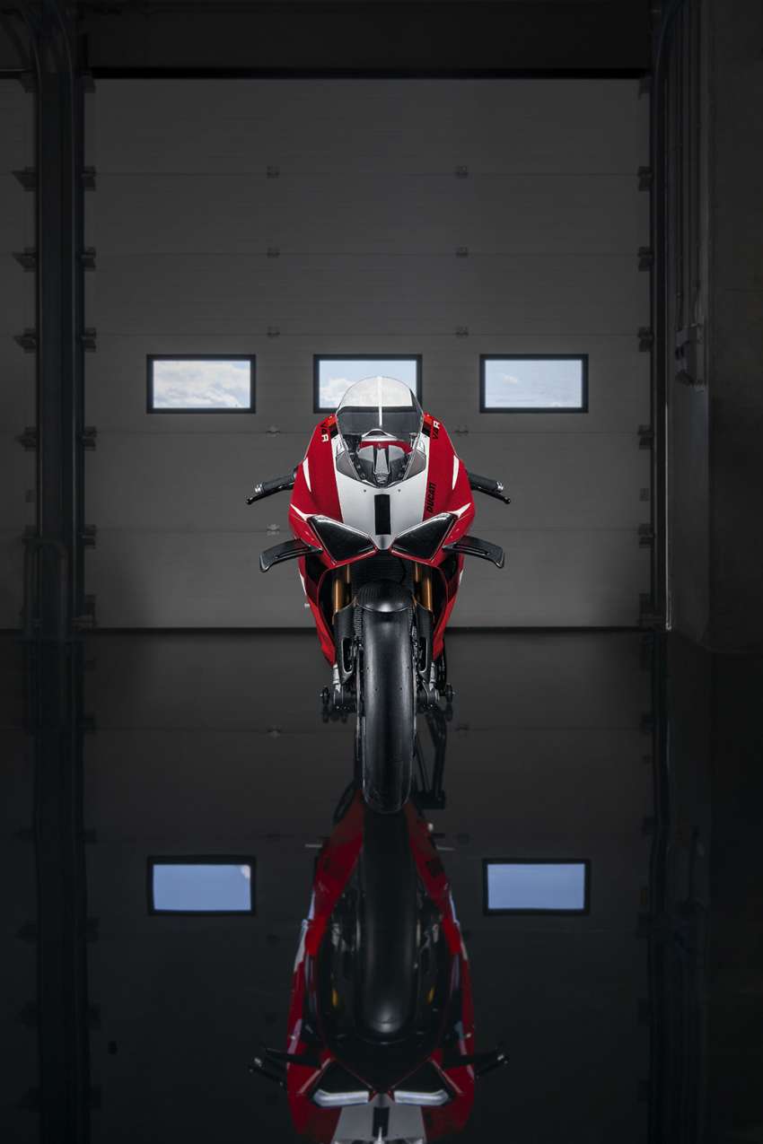 2023 Ducati Panigale V4R – 240 hp, 16,500 redline 1528716