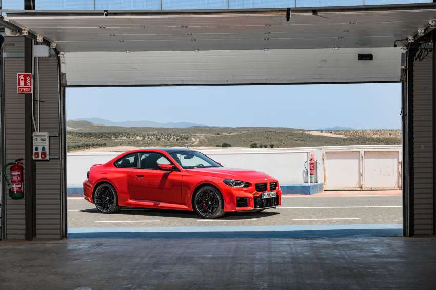 2023 BMW M2 debuts – all-new G87 stays RWD only; 3.0L turbo straight-six with 460 PS, six-speed manual 1526010