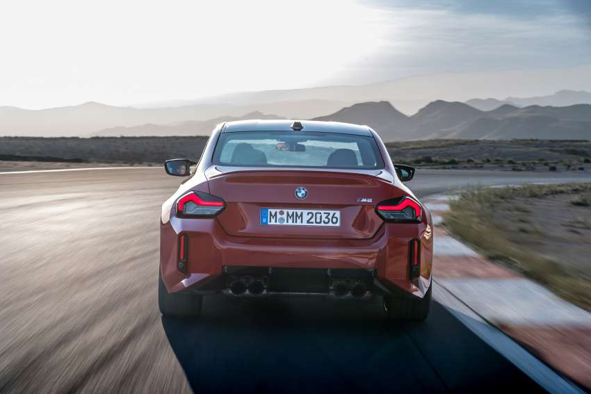 2023 BMW M2 debuts – all-new G87 stays RWD only; 3.0L turbo straight-six with 460 PS, six-speed manual 1525878