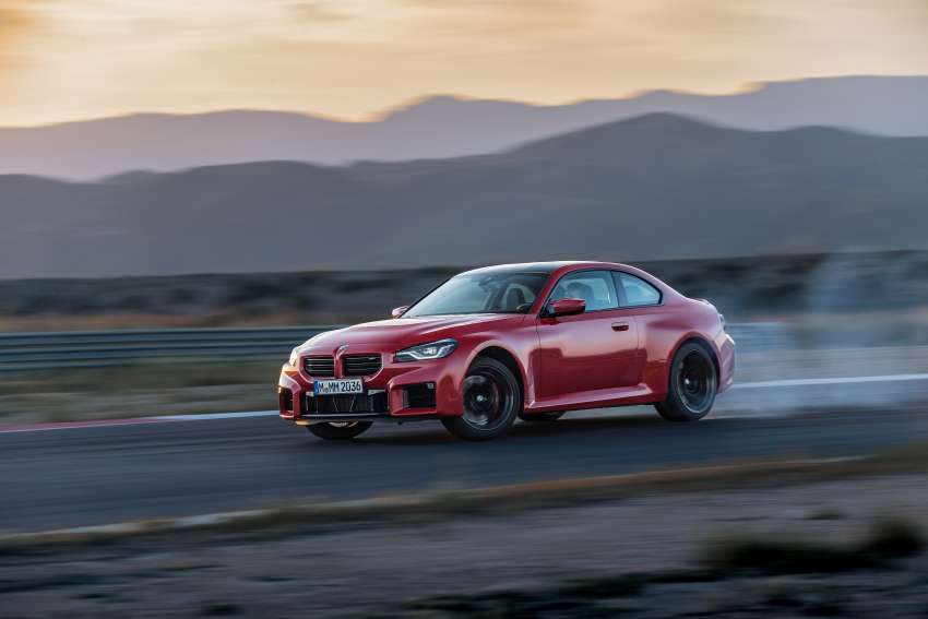 2023 BMW M2 debuts – all-new G87 stays RWD only; 3.0L turbo straight-six with 460 PS, six-speed manual 1525901