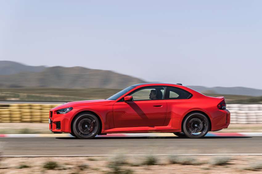 2023 BMW M2 debuts – all-new G87 stays RWD only; 3.0L turbo straight-six with 460 PS, six-speed manual 1525927