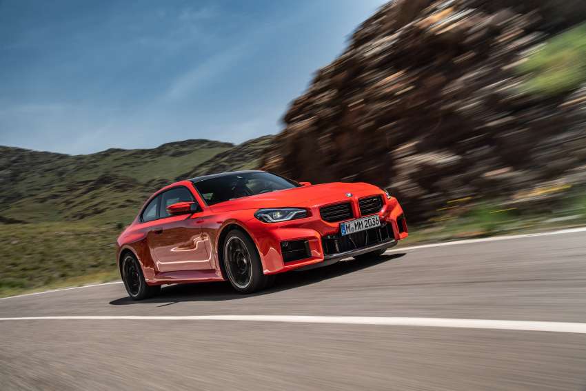 2023 BMW M2 debuts – all-new G87 stays RWD only; 3.0L turbo straight-six with 460 PS, six-speed manual 1525975