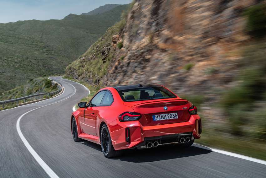 2023 BMW M2 debuts – all-new G87 stays RWD only; 3.0L turbo straight-six with 460 PS, six-speed manual 1525984