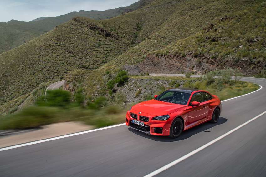 2023 BMW M2 debuts – all-new G87 stays RWD only; 3.0L turbo straight-six with 460 PS, six-speed manual 1525991