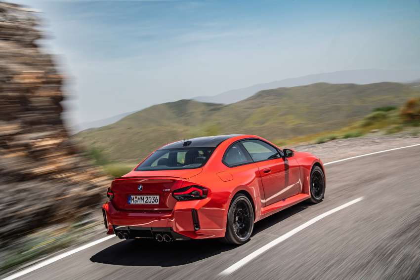 2023 BMW M2 debuts – all-new G87 stays RWD only; 3.0L turbo straight-six with 460 PS, six-speed manual 1525999