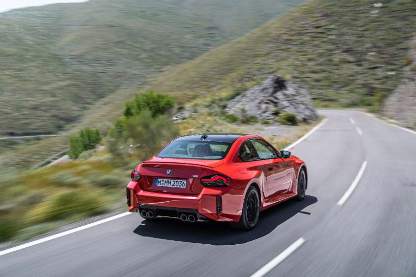 2023 BMW M2 debuts – all-new G87 stays RWD only; 3.0L turbo straight-six with 460 PS, six-speed manual 1526002