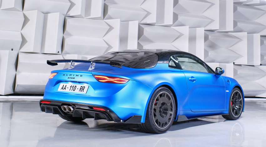 Alpine A110 R mid-engine sports car gains track focus, weight reduced to 1,082 kg; 300 hp, 0-100 km/h in 3.9s 1522782