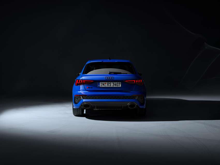 Audi RS3 Performance Edition – 407 PS, 300 km/h top speed, adaptive suspension; limited run of 300 units 1530412