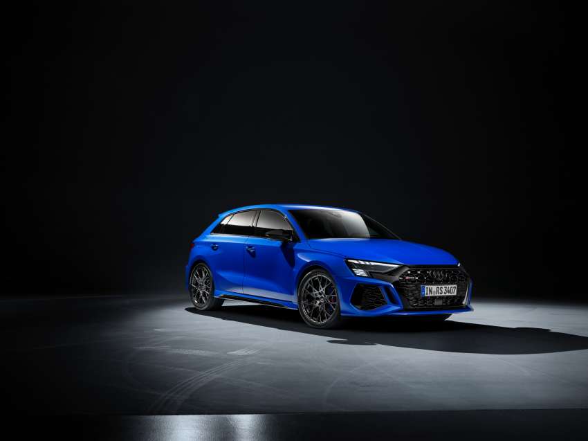 Audi RS3 Performance Edition – 407 PS, 300 km/h top speed, adaptive suspension; limited run of 300 units 1530414