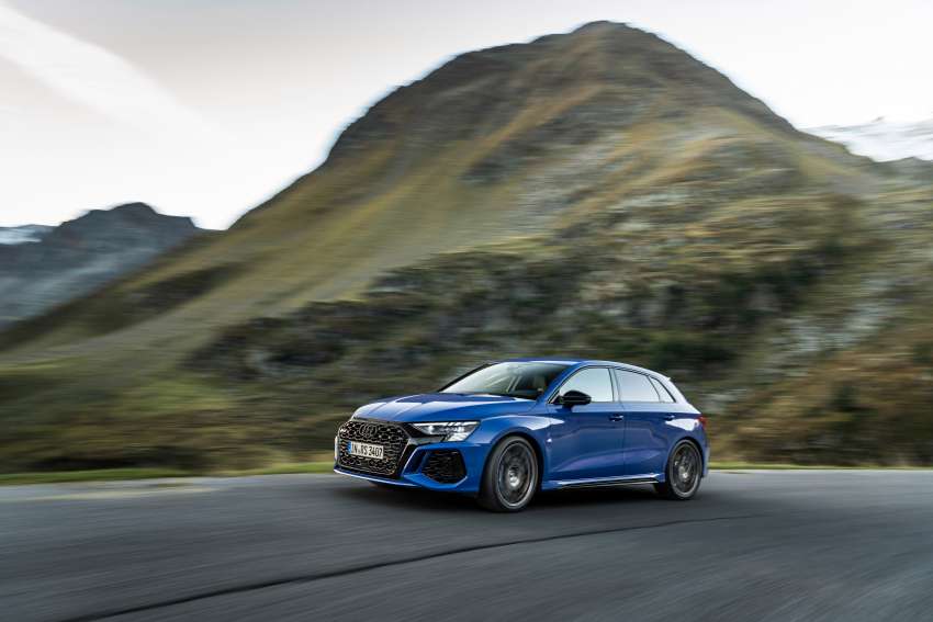 Audi RS3 Performance Edition – 407 PS, 300 km/h top speed, adaptive suspension; limited run of 300 units 1530417