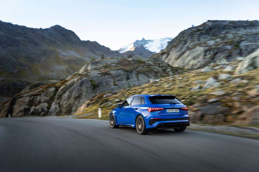 Audi RS3 Performance Edition – 407 PS, 300 km/h top speed, adaptive suspension; limited run of 300 units 1530420