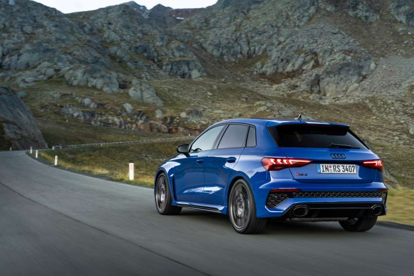 Audi RS3 Performance Edition – 407 PS, 300 km/h top speed, adaptive suspension; limited run of 300 units 1530452