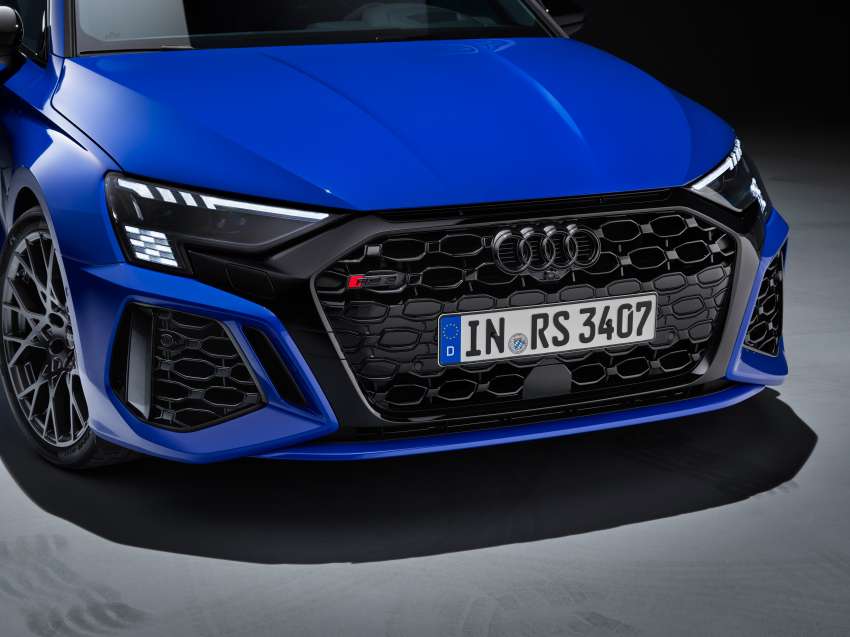 Audi RS3 Performance Edition – 407 PS, 300 km/h top speed, adaptive suspension; limited run of 300 units 1530368