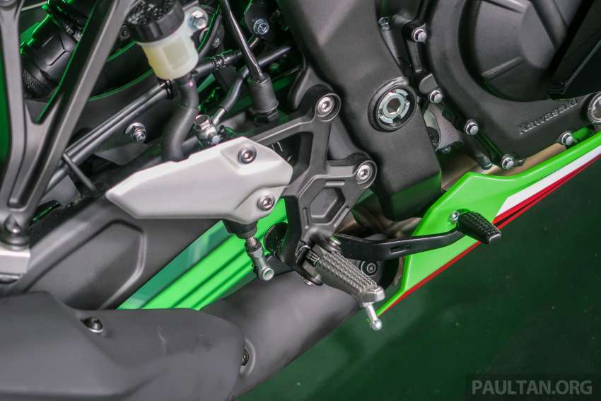 2022 Kawasaki ZX-25R preview at Malaysia MotoGP Image #1531919