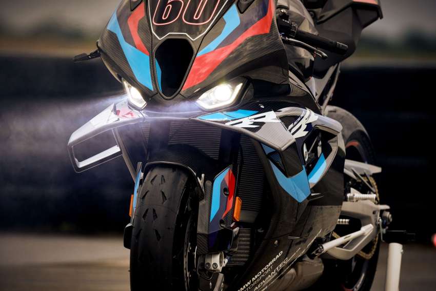 2023 BMW Motorrad M1000RR and M1000RR M Competition – 212 hp, 113 Nm, aero package 1525936