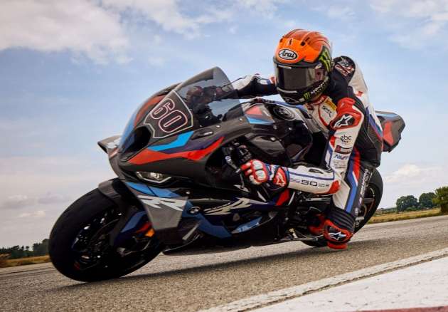 2023 BMW Motorrad M1000RR and M1000RR M Competition – 212 hp, 113 Nm, aero package