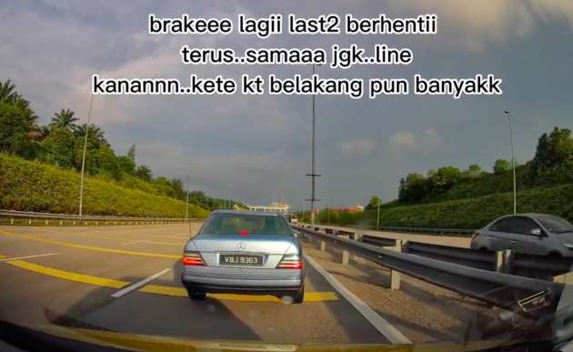 VIDEO: Pemandu Mercedes-Benz W124 buli pengguna lebuhraya selepas salah guna lorong SmartTag
