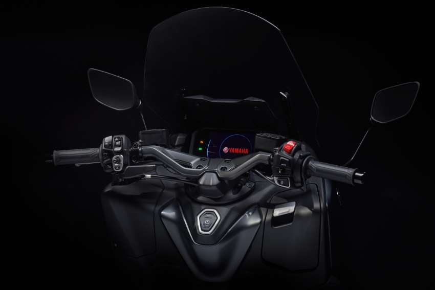 2022 Yamaha TMax 560 Tech Max in Malaysia, RM74,998 for CKD, Garmin navigation by subscription 1527833