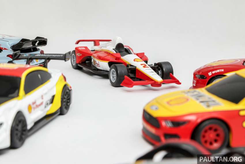 Shell Motorsport Collection limited edition set of 7 Bluetooth remote control cars in Malaysia; RM30 each 1520769