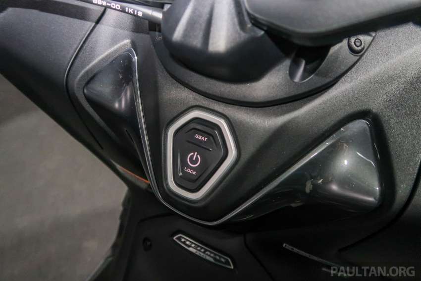 Yamaha TMax Tech Max dilancar untuk pasaran Malaysia – enjin 562 cc 47.6 hp, meter TFT, RM74,998 1527911
