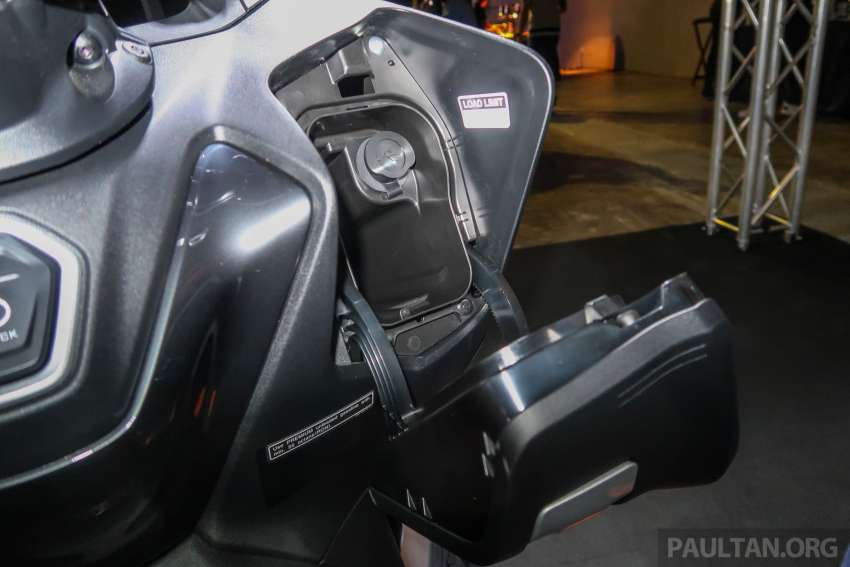 Yamaha TMax Tech Max dilancar untuk pasaran Malaysia – enjin 562 cc 47.6 hp, meter TFT, RM74,998 1527899