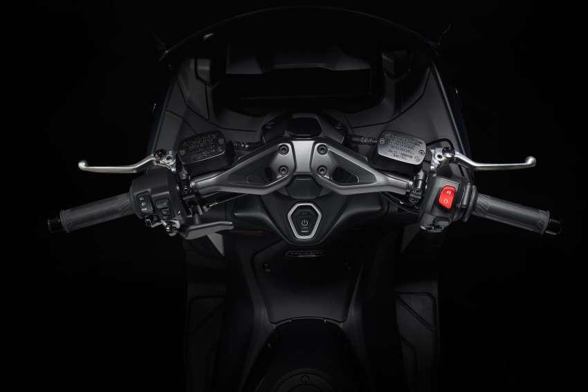 Yamaha TMax Tech Max dilancar untuk pasaran Malaysia – enjin 562 cc 47.6 hp, meter TFT, RM74,998 1527861
