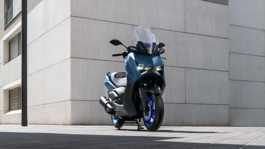 Yamaha XMax 2023 diperkenal di Eropah – varian Tech Max dapat skrin TFT 4.2 inci dengan fungsi navigasi 1535024