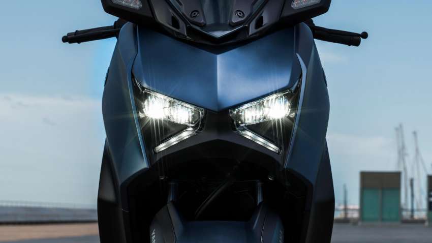 Yamaha XMax 2023 diperkenal di Eropah – varian Tech Max dapat skrin TFT 4.2 inci dengan fungsi navigasi 1535044