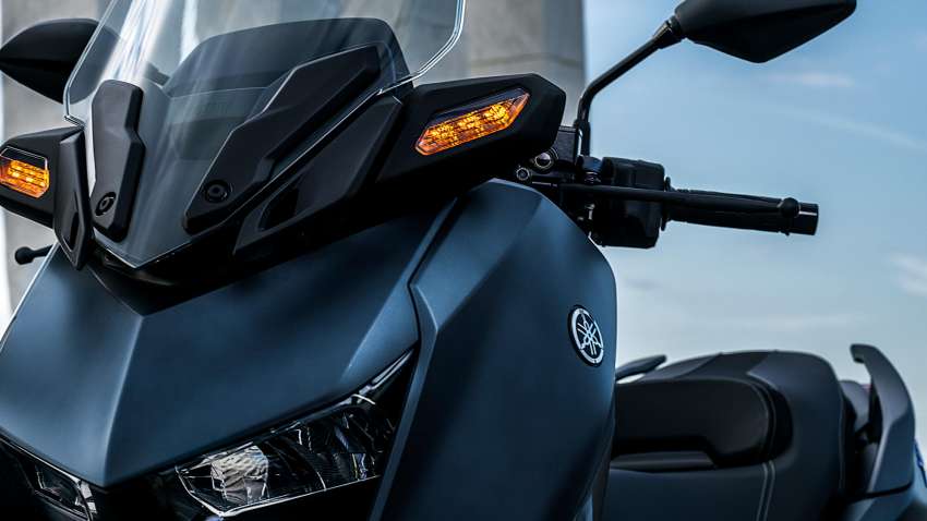 Yamaha XMax 2023 diperkenal di Eropah – varian Tech Max dapat skrin TFT 4.2 inci dengan fungsi navigasi 1535042