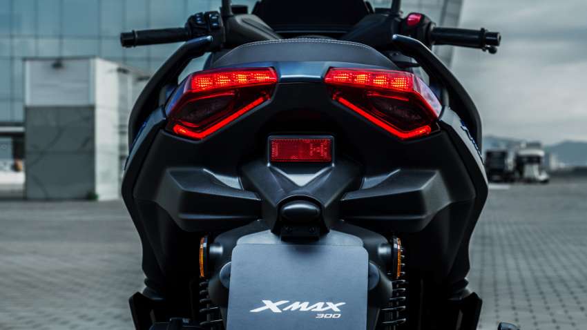 Yamaha XMax 2023 diperkenal di Eropah – varian Tech Max dapat skrin TFT 4.2 inci dengan fungsi navigasi 1535041