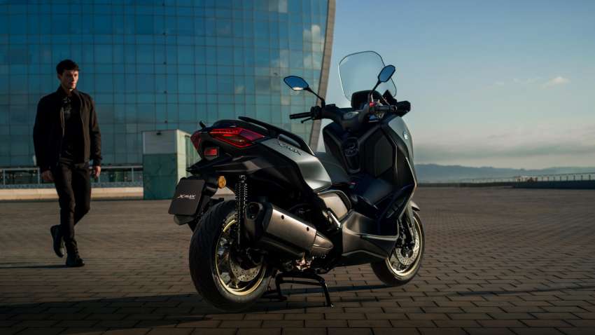 Yamaha XMax 2023 diperkenal di Eropah – varian Tech Max dapat skrin TFT 4.2 inci dengan fungsi navigasi 1535111