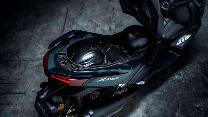 Yamaha XMax 2023 diperkenal di Eropah – varian Tech Max dapat skrin TFT 4.2 inci dengan fungsi navigasi 1535071