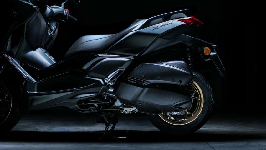 Yamaha XMax 2023 diperkenal di Eropah – varian Tech Max dapat skrin TFT 4.2 inci dengan fungsi navigasi 1535070