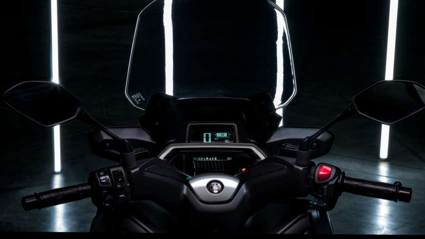 Yamaha XMax 2023 diperkenal di Eropah – varian Tech Max dapat skrin TFT 4.2 inci dengan fungsi navigasi 1535066