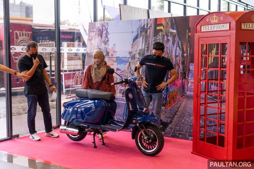ACE 2022: Royal Alloy TG250S, GP125 and GP180 scooters at Setia City Convention Centre this weekend 1539392