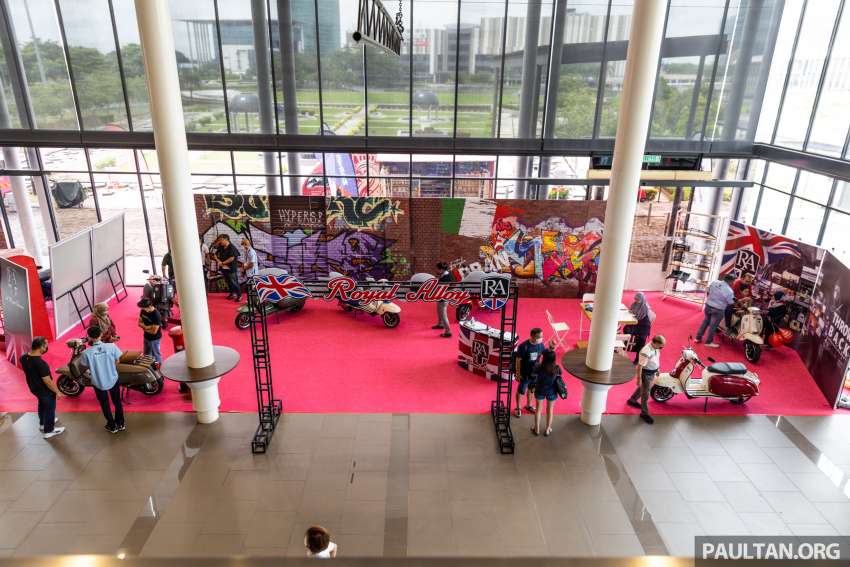 ACE 2022: Royal Alloy TG250S, GP125 and GP180 scooters at Setia City Convention Centre this weekend 1539383