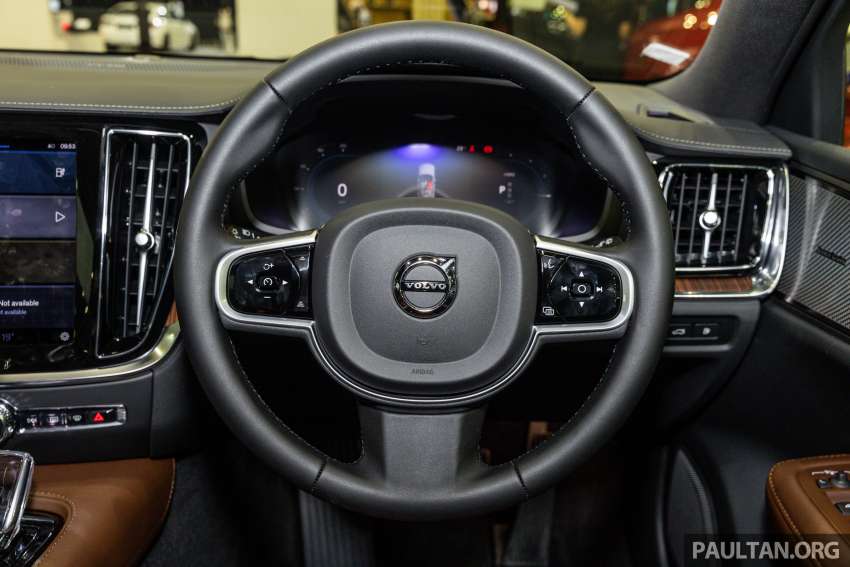 2023 Volvo V60 Recharge T8 Ultimate in Malaysia – live photos of updated wagon; 90 km EV range; fr RM322k 1547907
