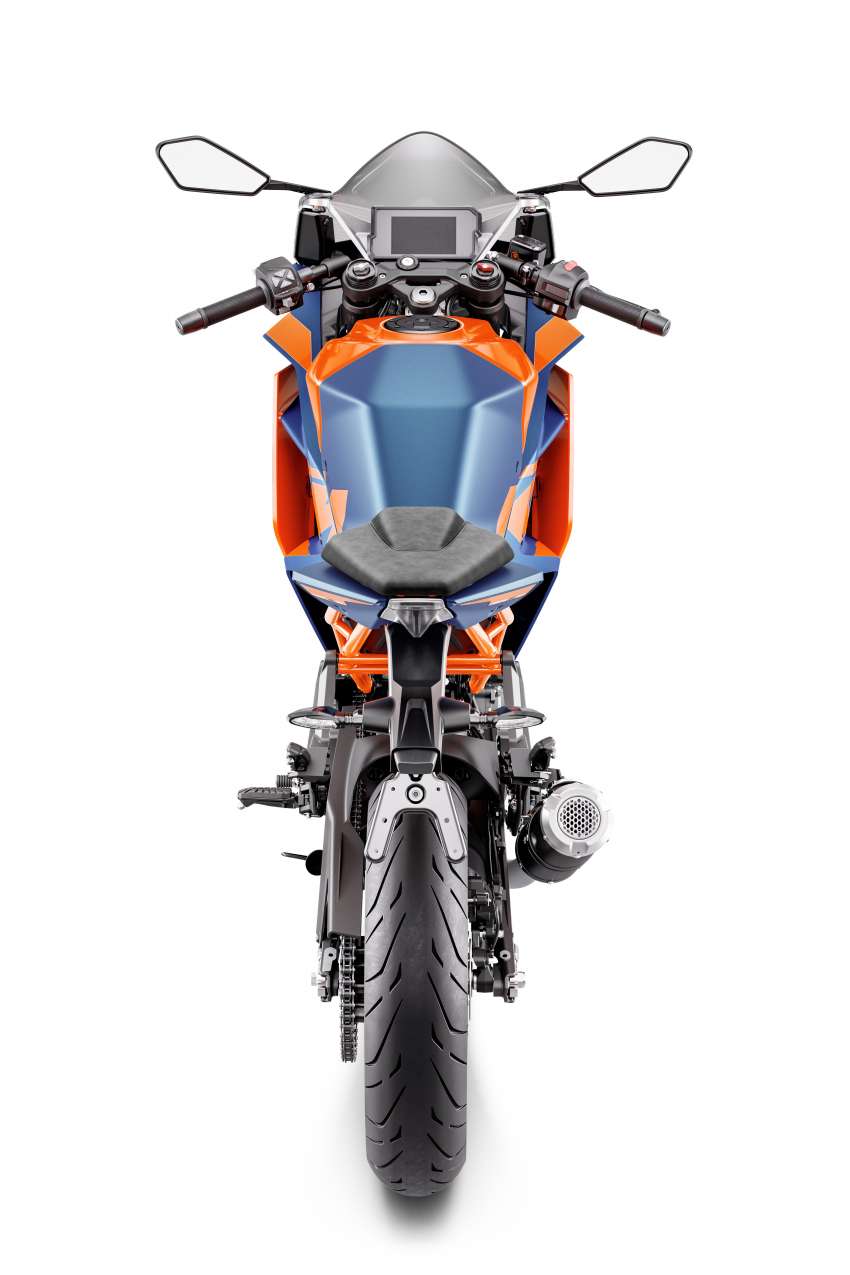 2022 KTM 890 Duke R and RC390 first ride in Malaysia 1545357