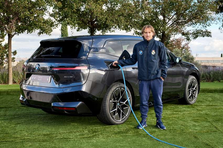 BMW iX and i4 EVs given to Real Madrid first-team players –  BMW i7 to be used as official car next year 1545032
